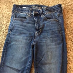 High-wasted Jegging.